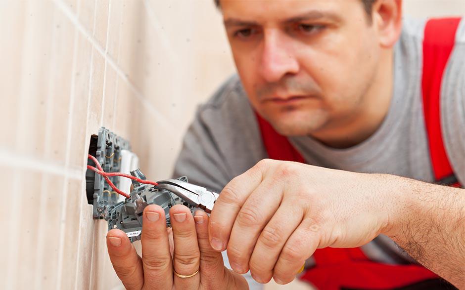 recherche électricien Paris 11